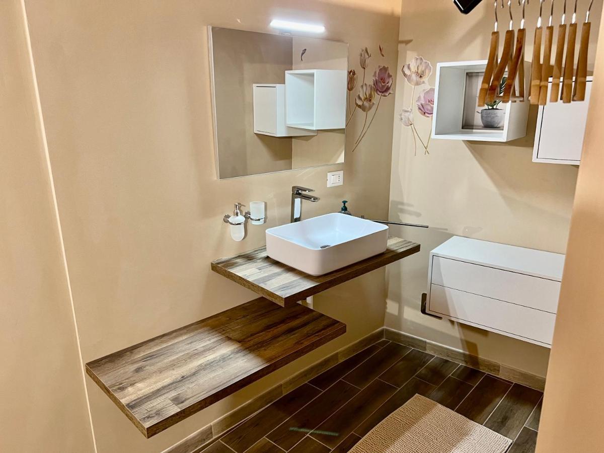 Siam House Apartment Болоня Екстериор снимка