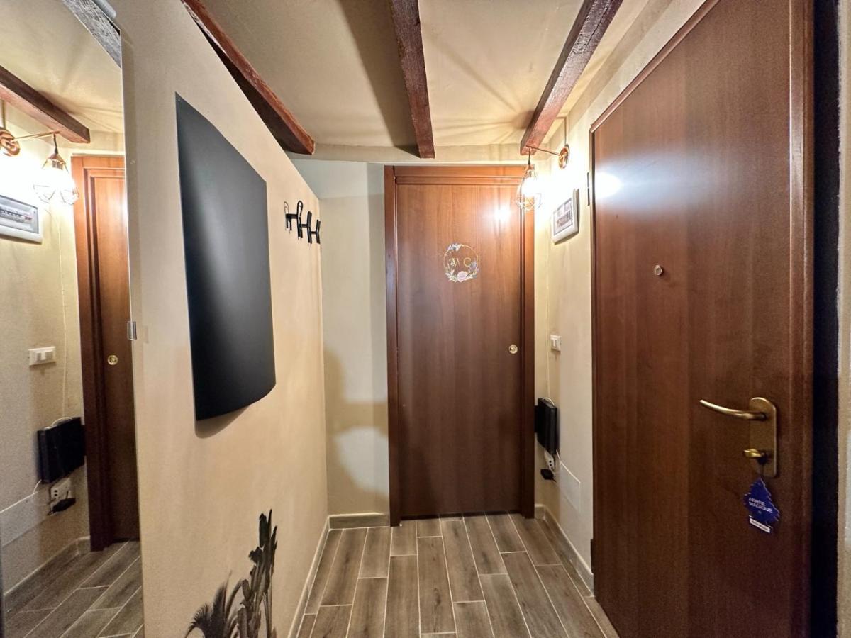 Siam House Apartment Болоня Екстериор снимка